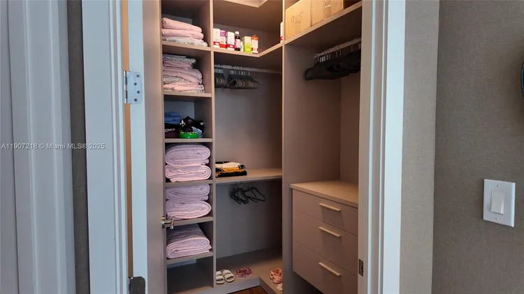 Porsche Design Tower #905 image #18