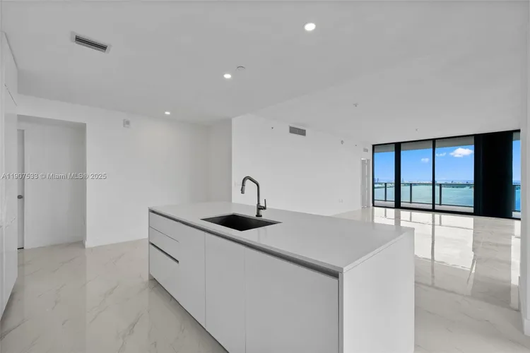 Aria Reserve South Tower #2607 image #15