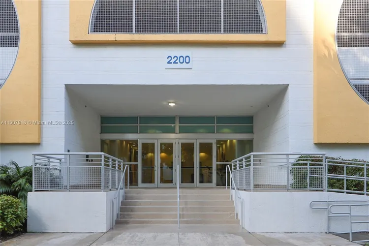 Edgewater Lofts #501 image #19