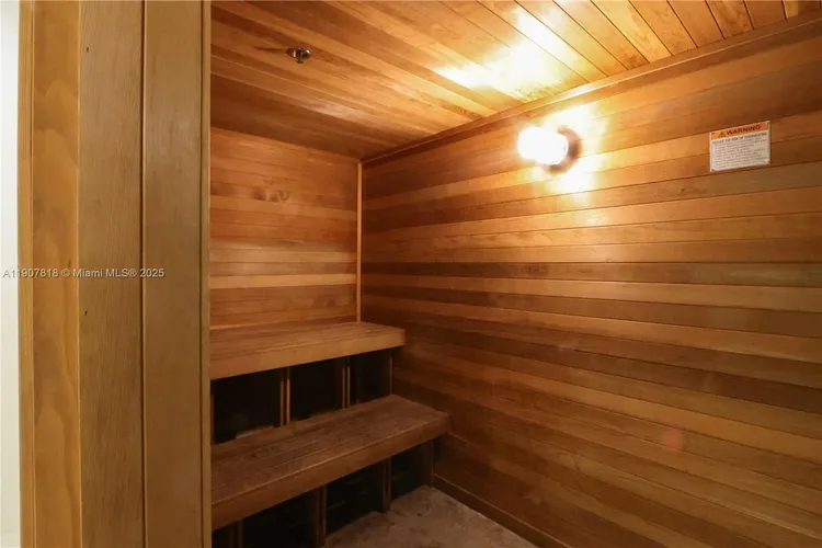 Edgewater Lofts #501 image #26