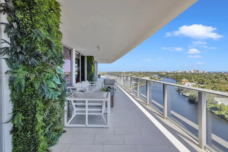 Riva Fort Lauderdale #1602 image #20