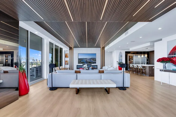 Riva Fort Lauderdale #1602 image #30