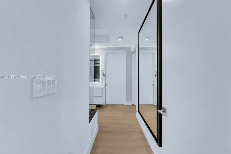 Riva Fort Lauderdale #1602 image #41