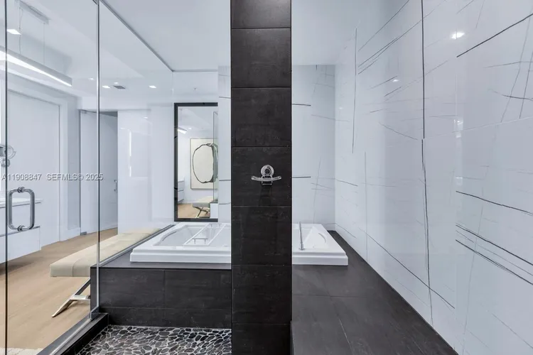 Riva Fort Lauderdale #1602 image #45