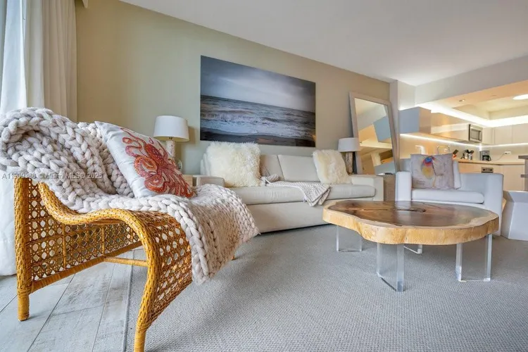 1 Hotel & Homes #1204 image #33