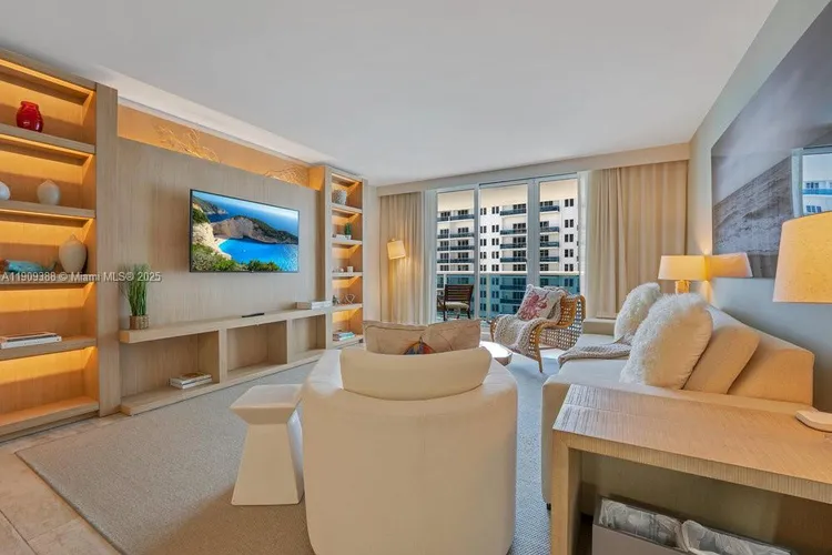 1 Hotel & Homes #1204 image #46