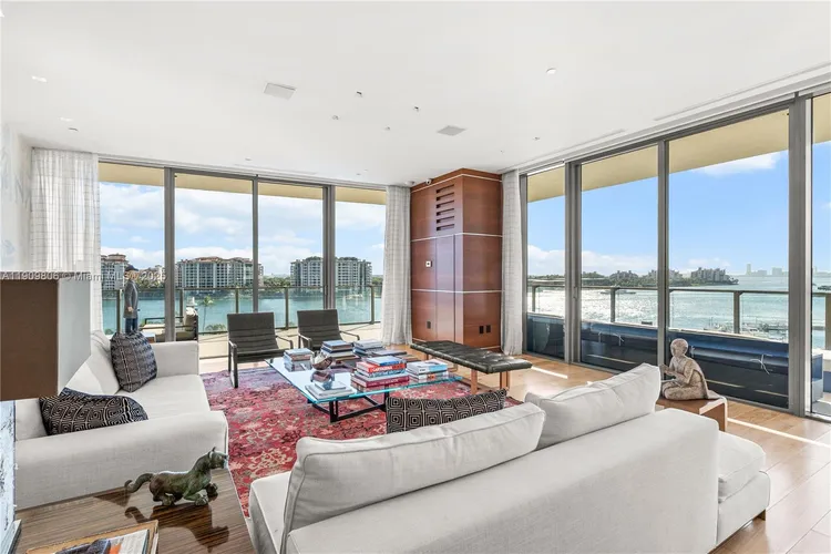 Apogee #704 image #13