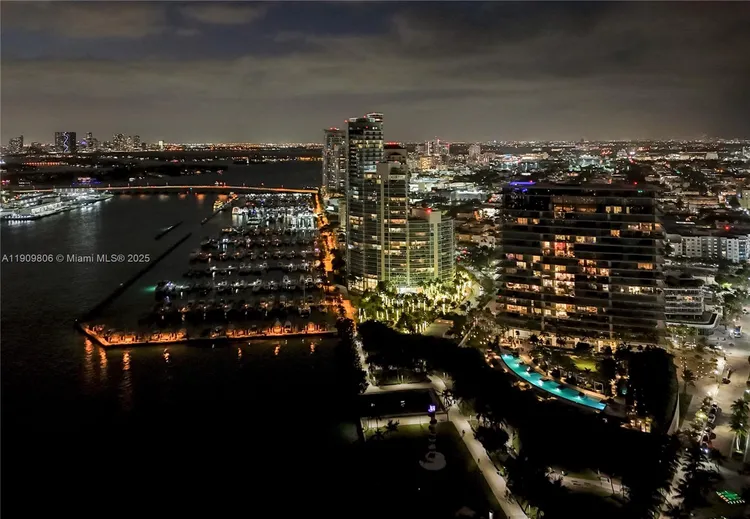 Apogee #704 image #49