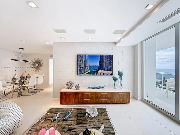 Embassy Towers #15D image #8