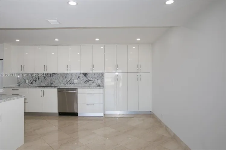 Cricket Club Miami #2011 image #7