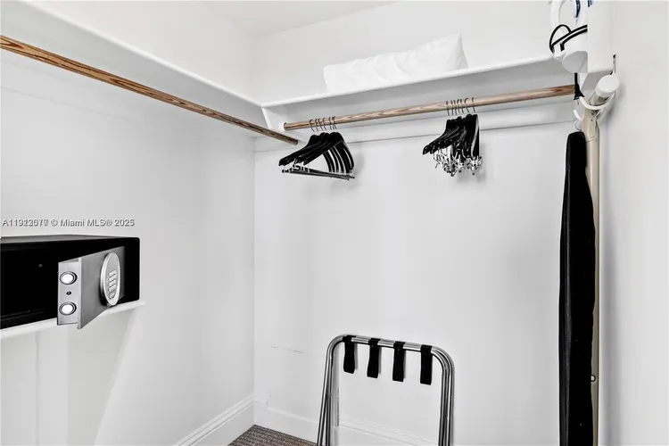 Fontainebleau II Tresor #1604 image #10