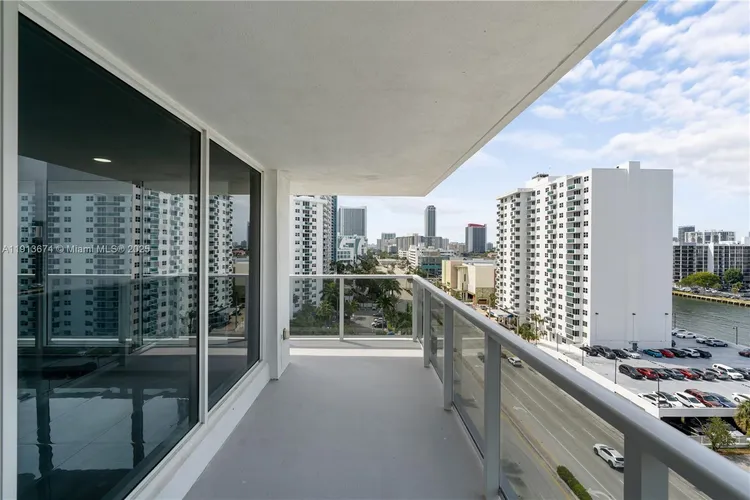 Aquarius Towers #1008N image #13