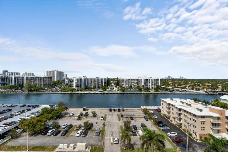 Aquarius Towers #1008N image #14