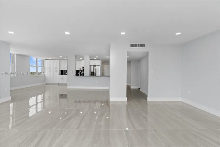 Aquarius Towers #1008N image #16