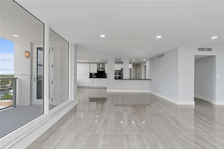 Aquarius Towers #1008N image #18