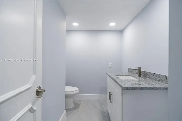 Aquarius Towers #1008N image #44