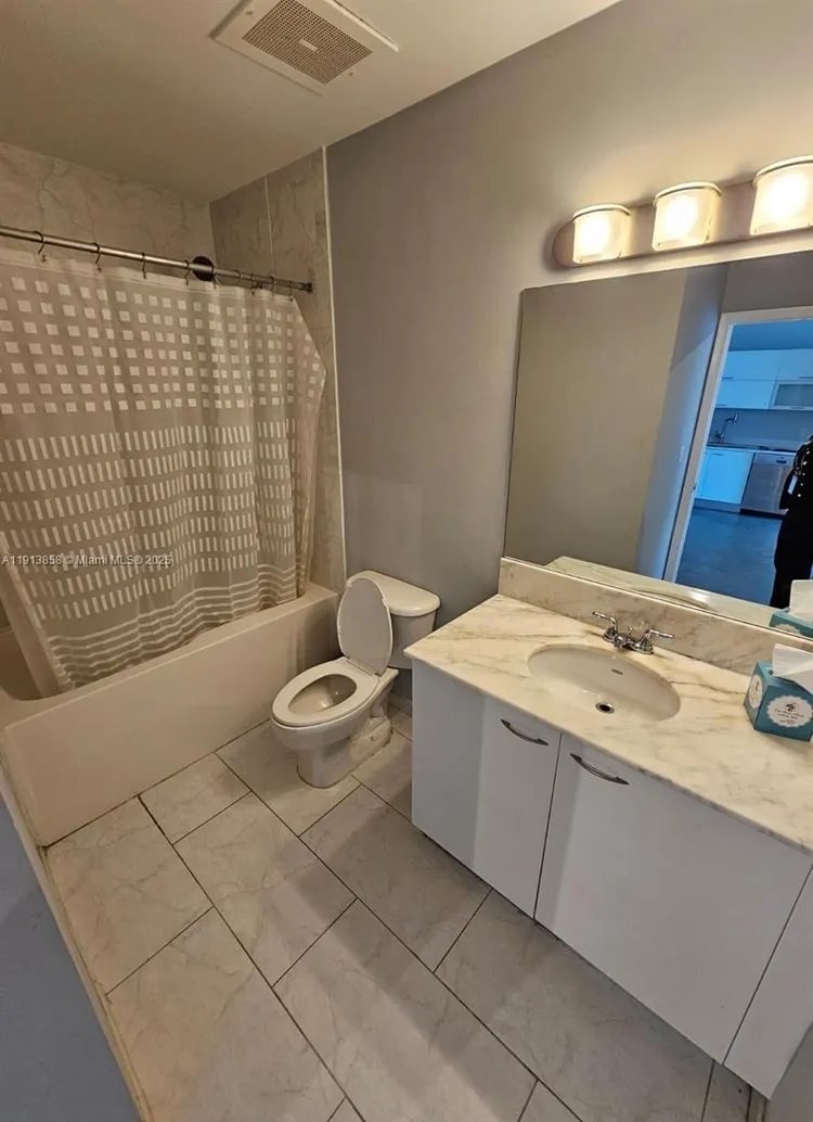 Loft Downtown II #2605 image #11