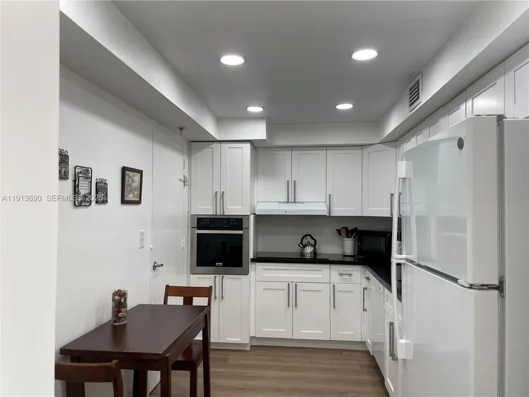 The Tides On Hollywood Beach #11T image #11