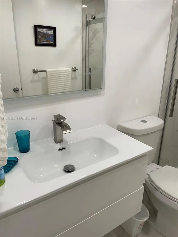 The Tides On Hollywood Beach #11T image #21