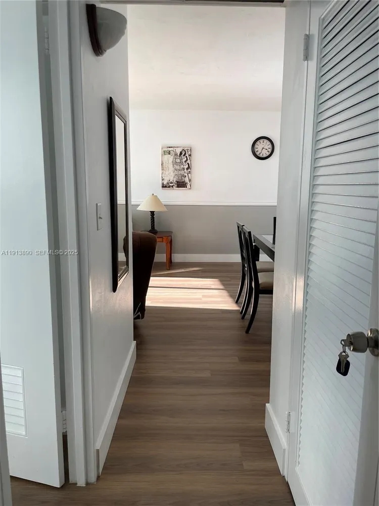 The Tides On Hollywood Beach #11T image #22