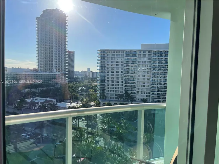 The Tides On Hollywood Beach #11T image #26