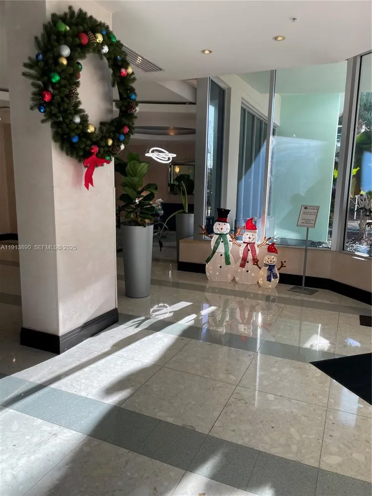 The Tides On Hollywood Beach #11T image #32