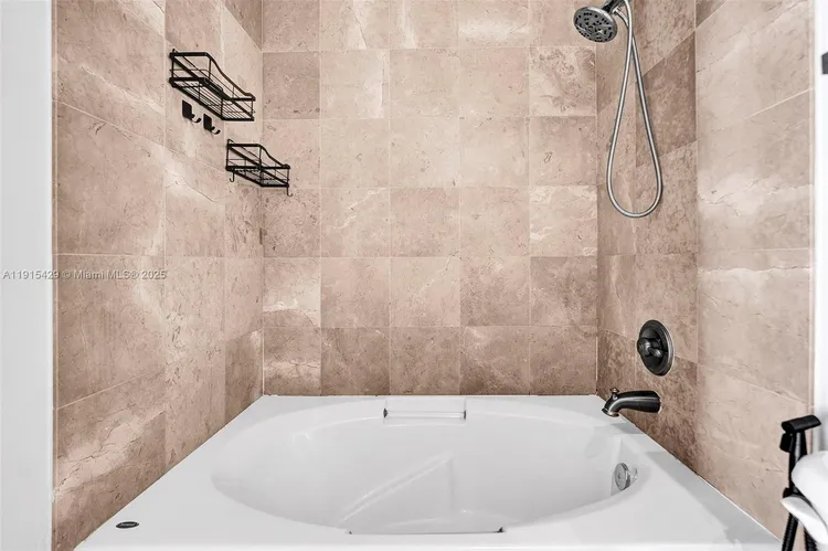 The Lofts at Hollywood Station #417 image #11