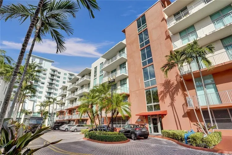 The Lofts at Hollywood Station #417 image #16