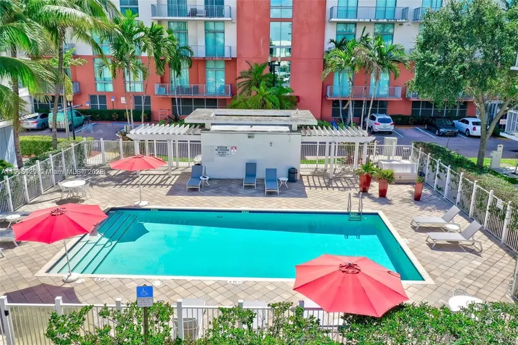 The Lofts at Hollywood Station #417 image #17