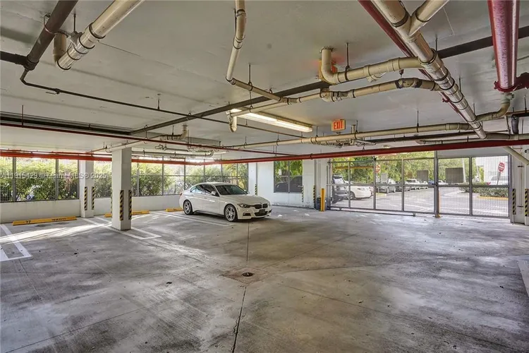 The Lofts at Hollywood Station #417 image #26