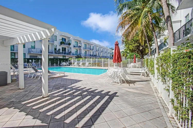 The Lofts at Hollywood Station #417 image #39