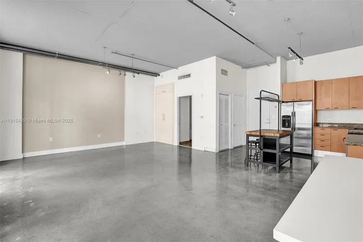 The Lofts at Hollywood Station #417 image #8