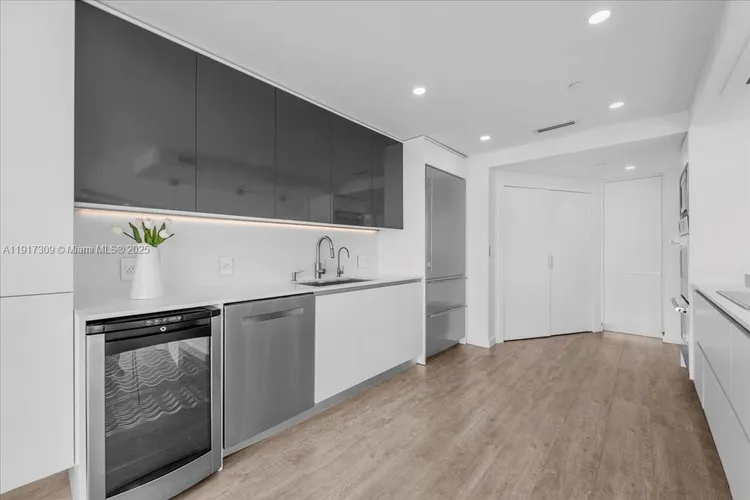 Bristol Tower Condominium #1701 image #21