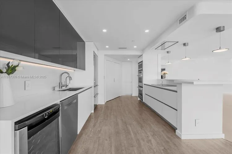 Bristol Tower Condominium #1701 image #22