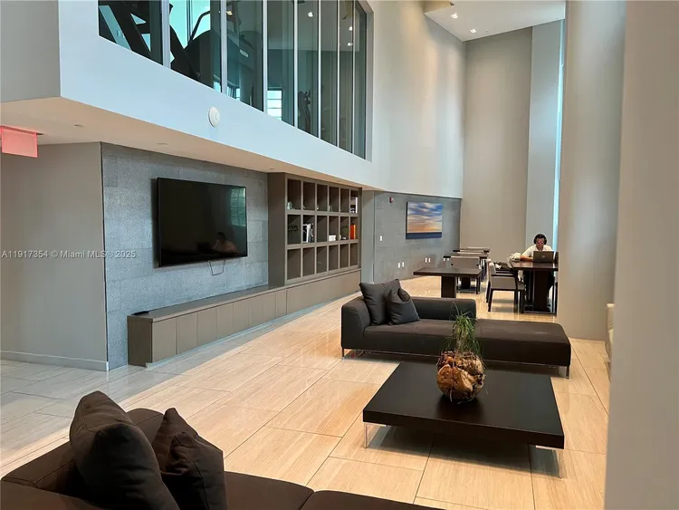 Peloro Miami Beach #617 image #26