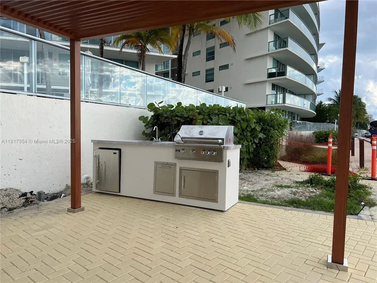 Peloro Miami Beach #617 image #40