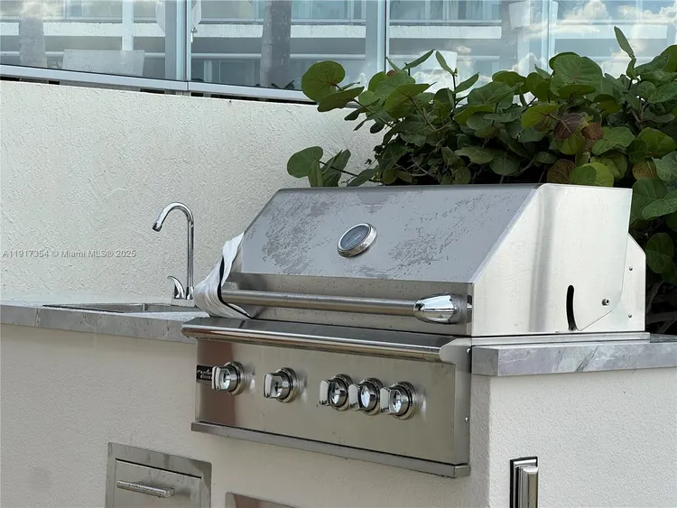 Peloro Miami Beach #617 image #41