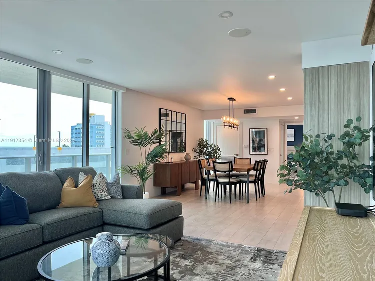 Peloro Miami Beach #617 image #7