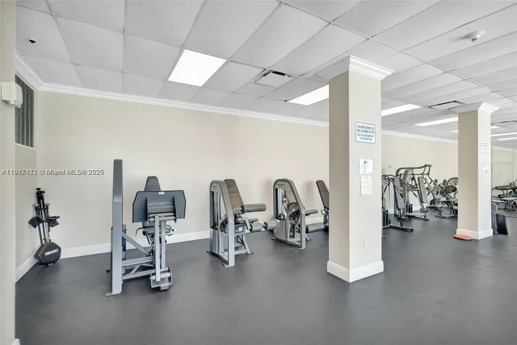 Burleigh House #1614 image #20