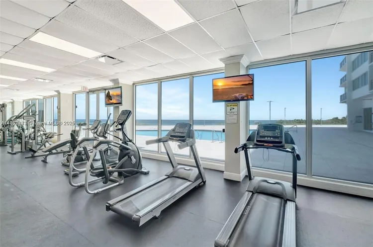 Burleigh House #1614 image #21