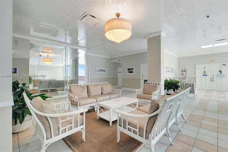 Burleigh House #1614 image #30