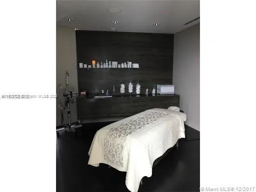 Porsche Design Tower #4804 image #10