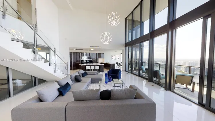 Porsche Design Tower #4804 image #24