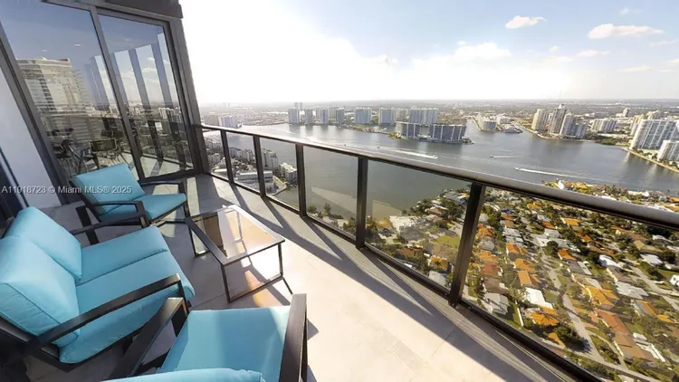 Porsche Design Tower #4804 image #26