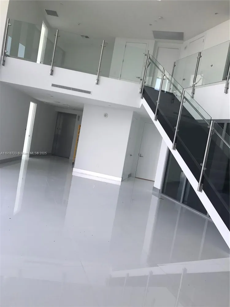 Porsche Design Tower #4804 image #35