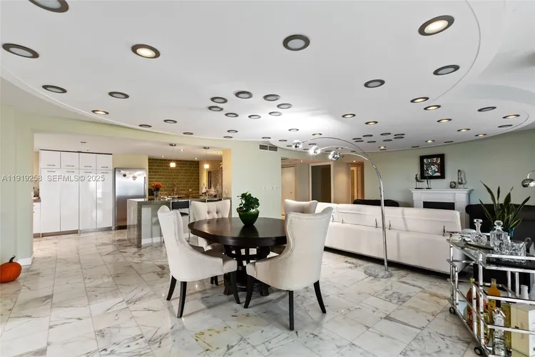 Cricket Club Miami #1903 image #7