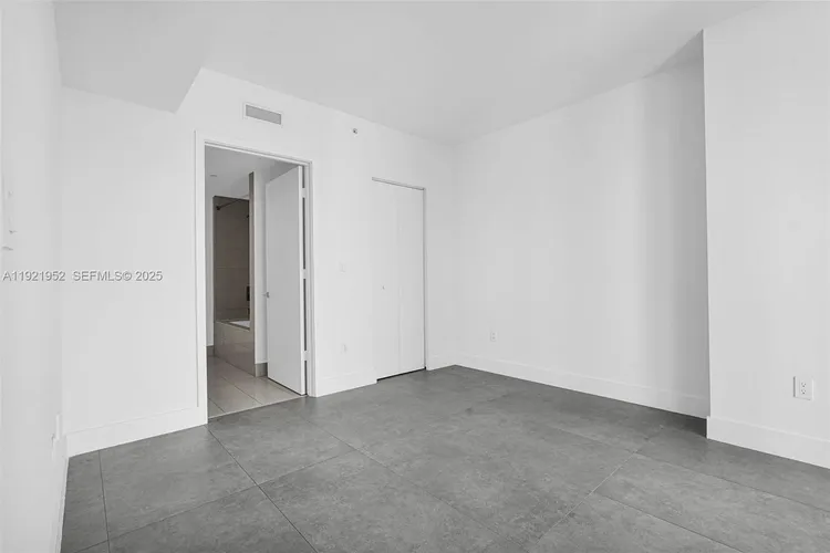 Dua Miami (SLS Hotel and Residences) #2811 image #15