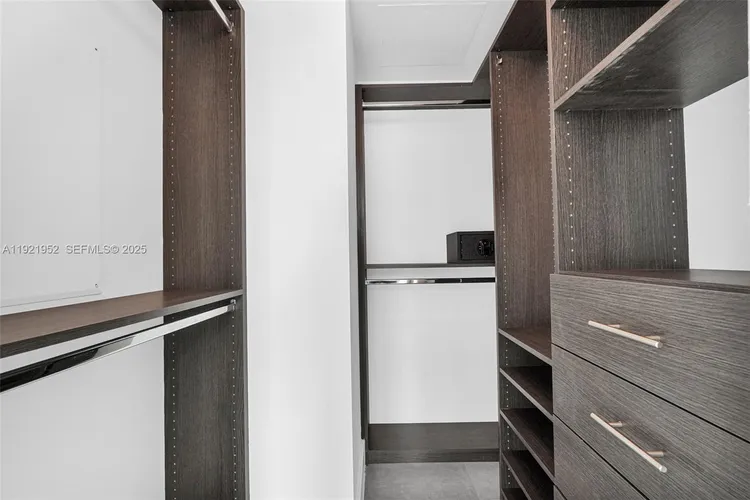 Dua Miami (SLS Hotel and Residences) #2811 image #16