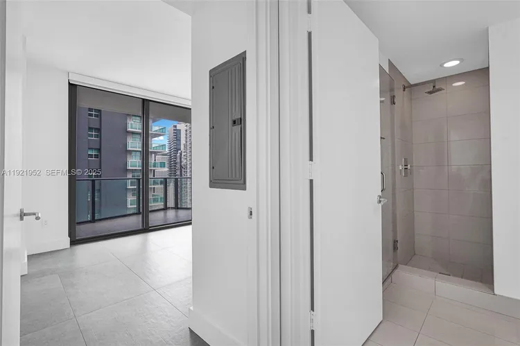 Dua Miami (SLS Hotel and Residences) #2811 image #19