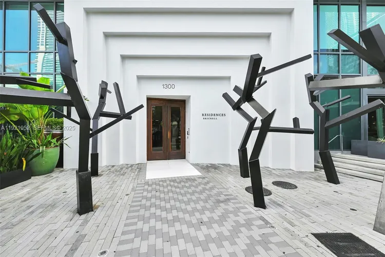 Dua Miami (SLS Hotel and Residences) #2811 image #32